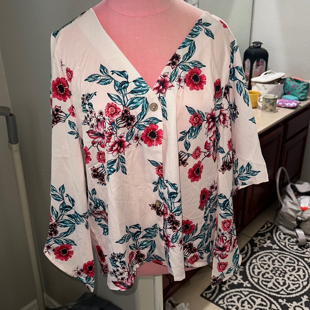 Floral Silk-Like Top